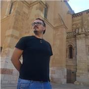 Profesor graduado en historia con amplia formación docente y experiencia. Para todos los niveles y cursos.